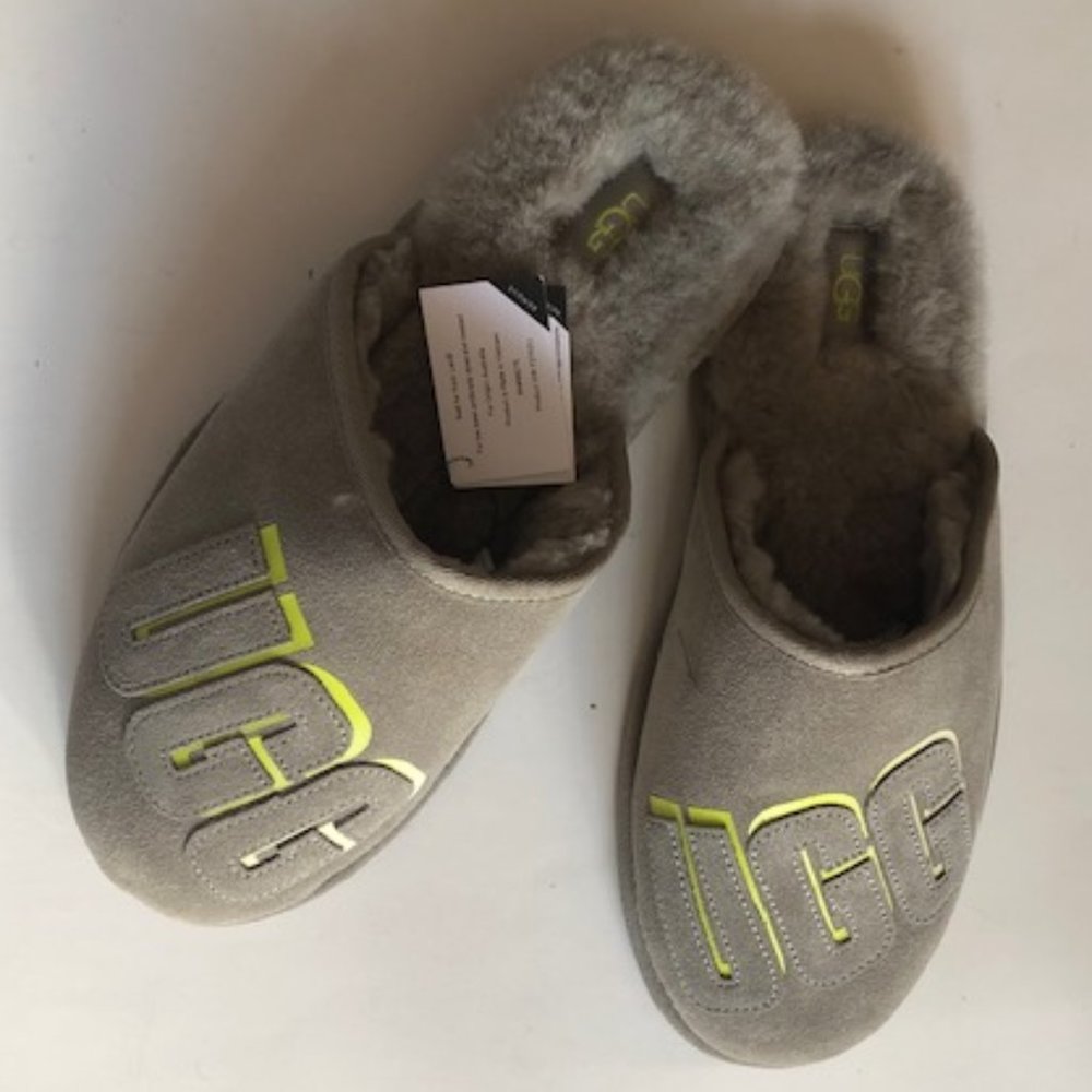 UGG Scuff 3D Shadow sheepskin men's slipper. Shearling. Size: 10